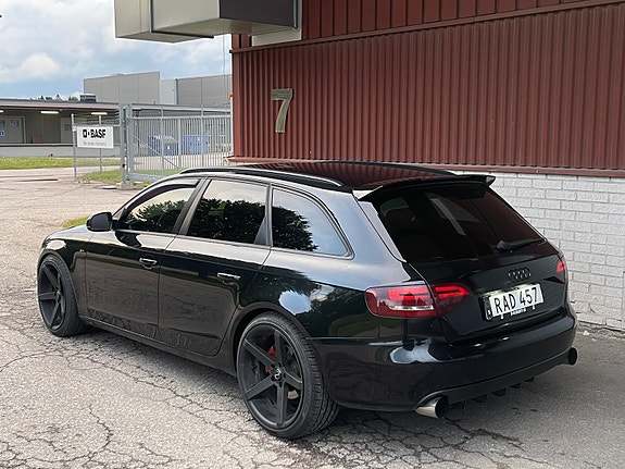 Audi A4 4 of 5