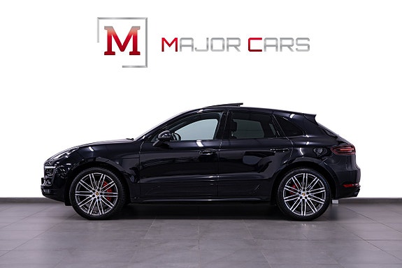Porsche Macan GTS 3 of 5