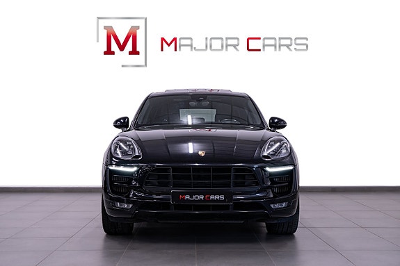 Porsche Macan GTS 2 of 5