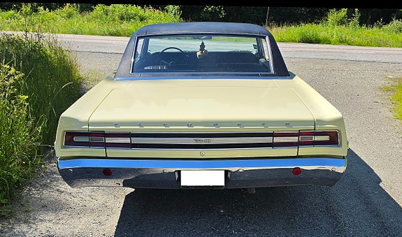 Plymouth Fury 2 of 5