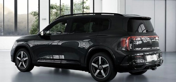 Mercedes-Benz GLB350 3 of 5