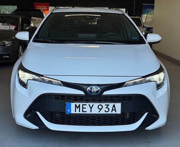Toyota Corolla 2 of 22