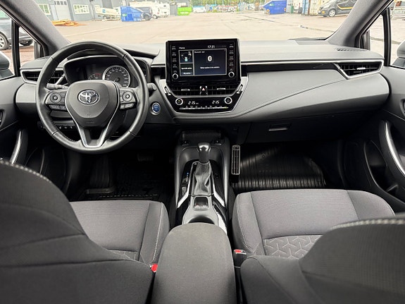 Toyota Corolla 13 of 22