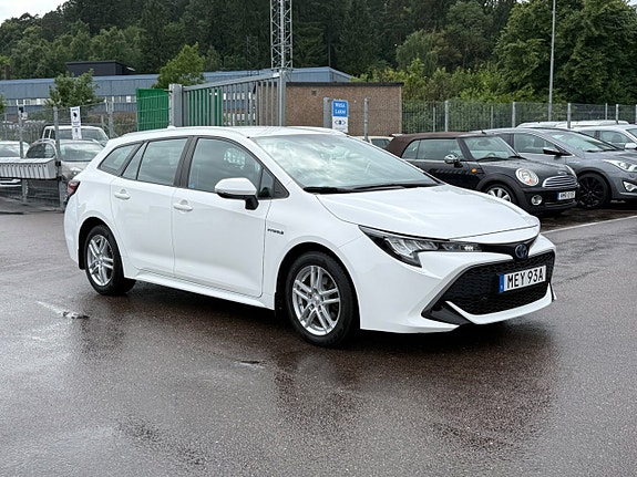Toyota Corolla 2 of 5