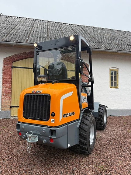 Giant G2500HD med eurofäste! 2 timmar! 5 of 5
