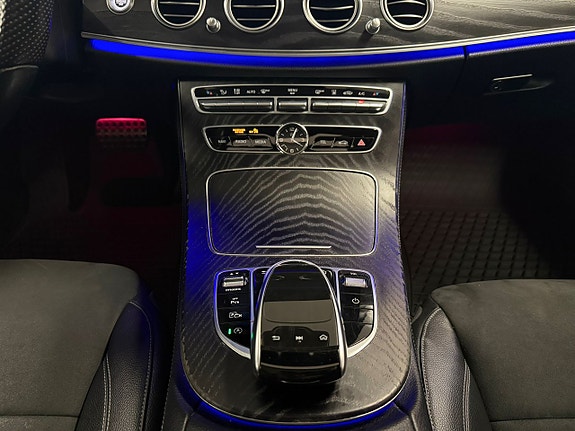 Mercedes-Benz E220 d 27 of 27