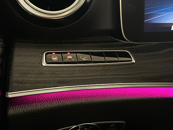Mercedes-Benz E220 d 9 of 27