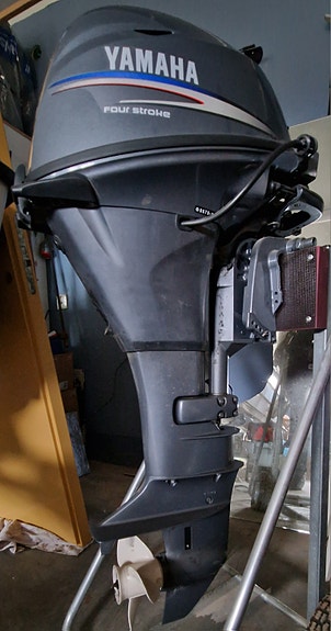 Cresent 434 med Yamaha 15 12 of 12