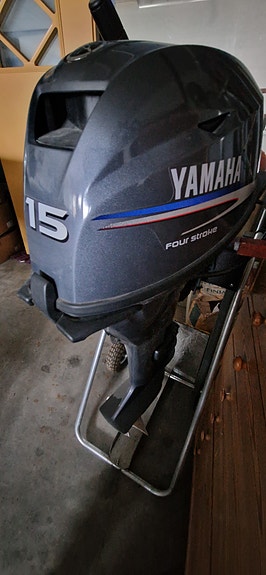 Cresent 434 med Yamaha 15 9 of 12