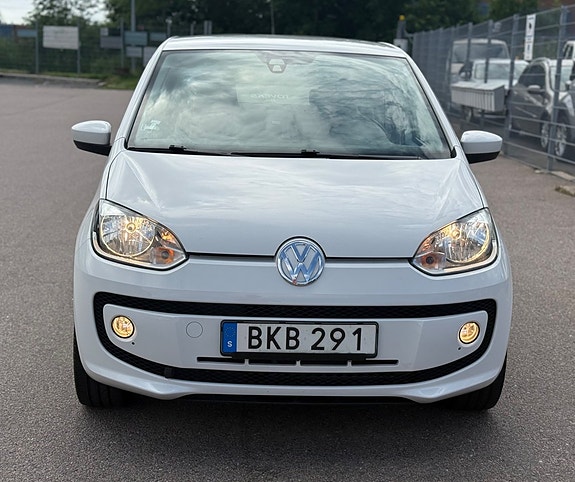 Volkswagen UP! 3 of 5