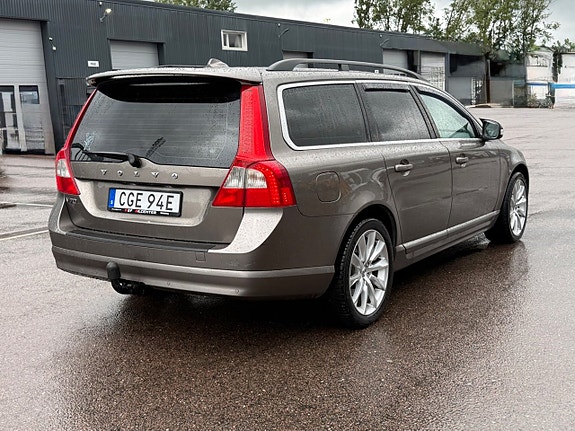 Volvo V70 5 of 5