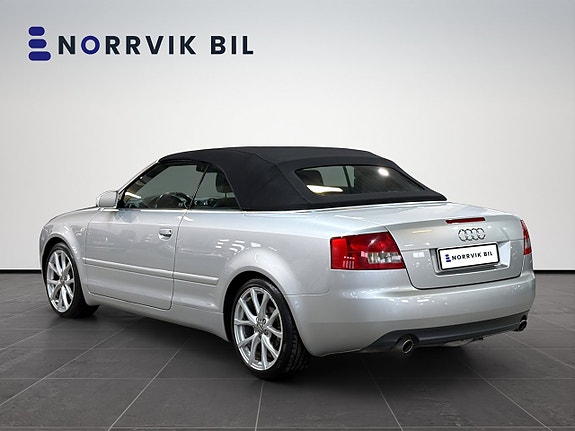 Audi A4 5 of 21