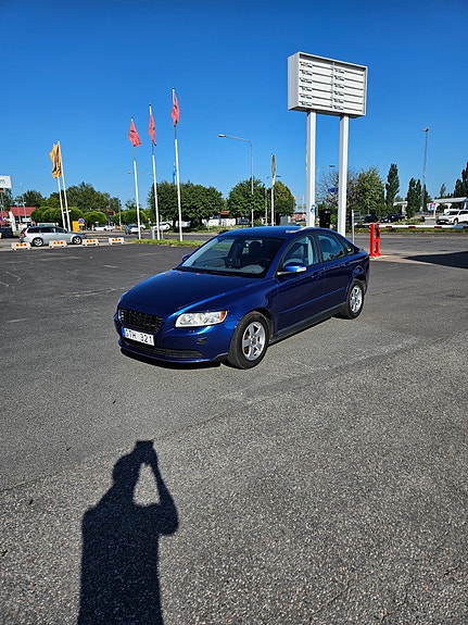 Volvo S40 4 of 6