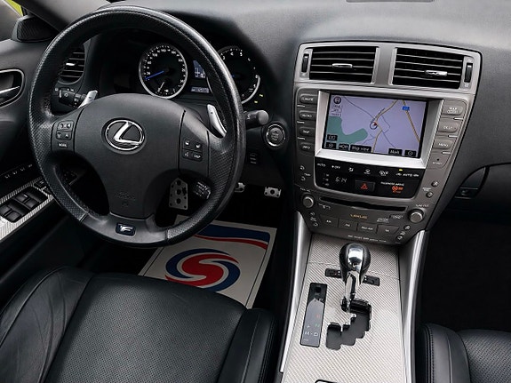 Lexus IS 8 of 24