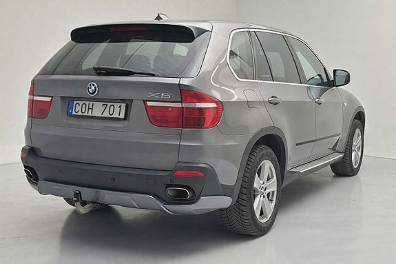 BMW X5 3 of 5