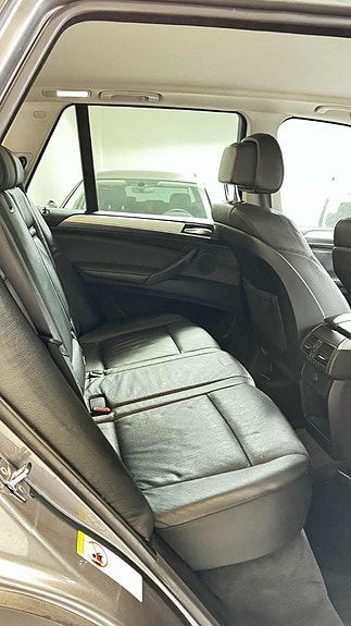 BMW X5 8 of 14