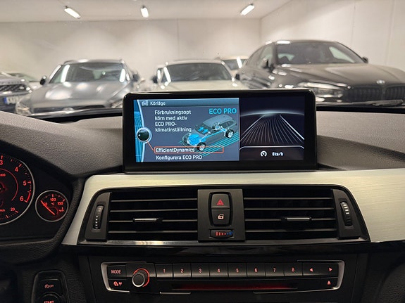 BMW 320d 24 of 30