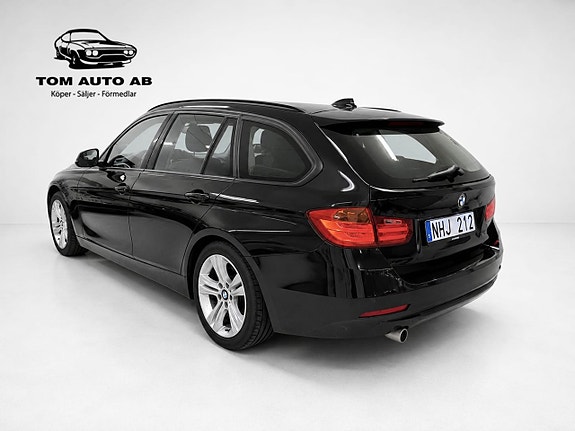 BMW 320d 4 of 30