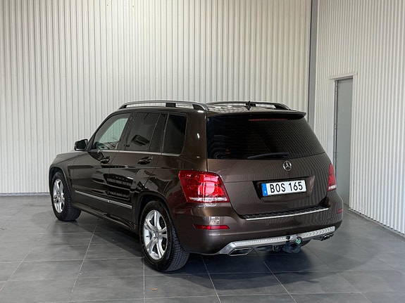 Mercedes-Benz GLK220 3 of 5