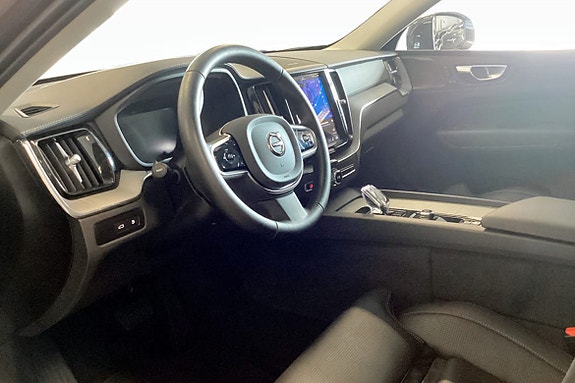 Volvo XC60 6 of 12