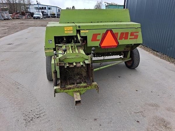 CLAAS MARKANT 40 HÅRDPRESS 2 of 4