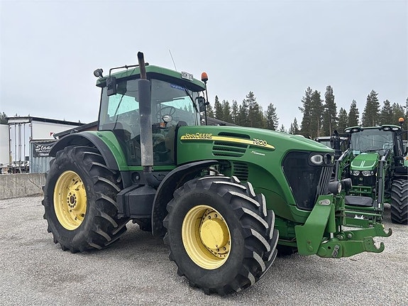 John Deere 7820 3 of 9