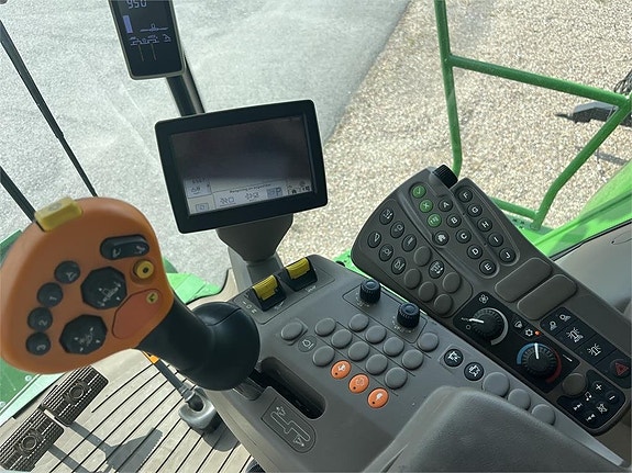 John Deere W650i 6 of 6