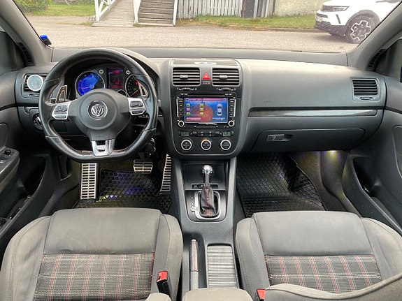 Volkswagen Golf V 11 of 19