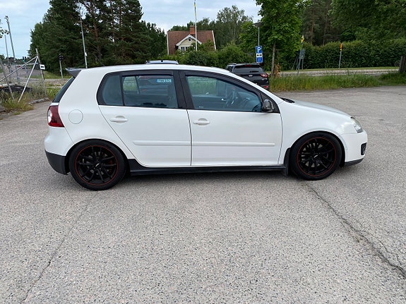 Volkswagen Golf V 7 of 19