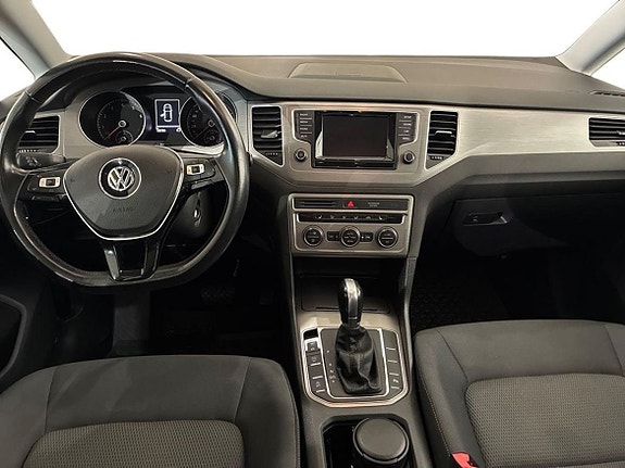 Volkswagen Golf Sportsvan 9 of 17