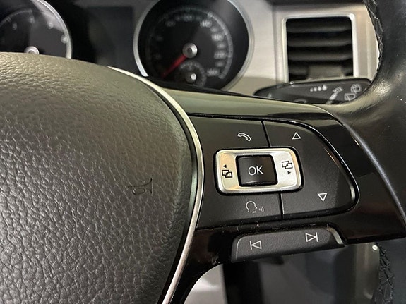 Volkswagen Golf Sportsvan 15 of 17