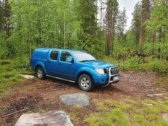 Nissan Navara 2 of 5