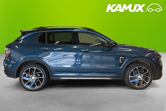 Lynk & Co 01 2 of 5