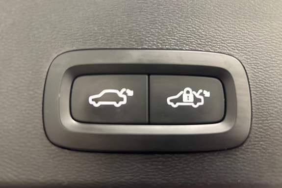 Volvo XC40 20 of 25