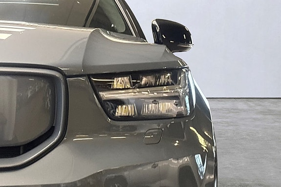 Volvo XC40 22 of 25