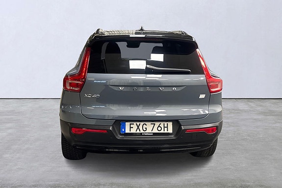 Volvo XC40 5 of 25