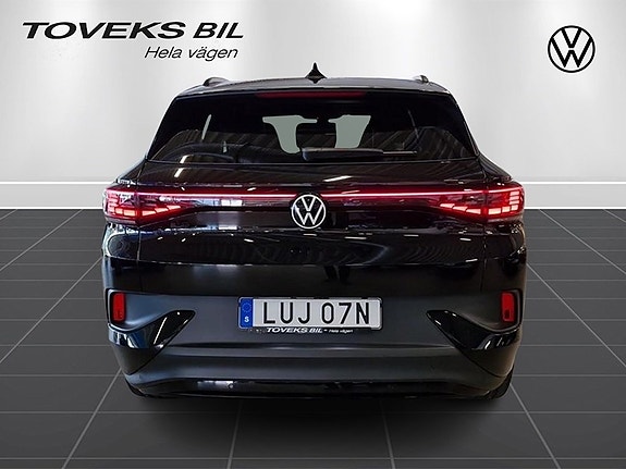 Volkswagen ID.4 GTX 4 of 5