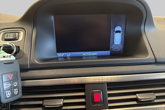 Volvo XC70 12 of 14