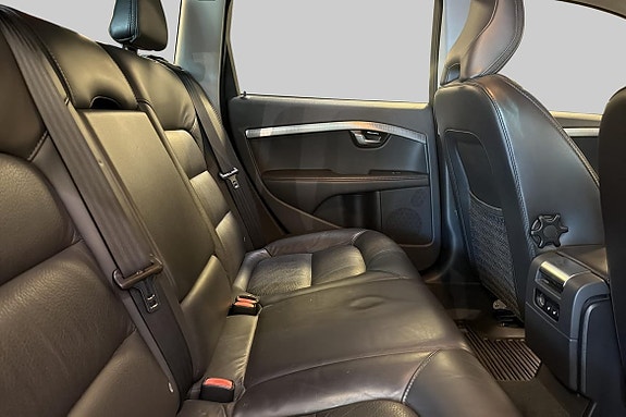 Volvo XC70 5 of 5