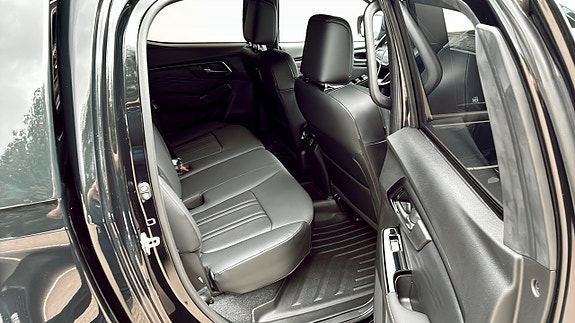 Isuzu D-max 5 of 9