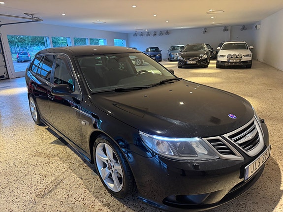 Saab 9-3 2 of 5