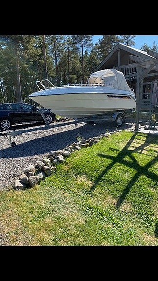 Ryds 550GTS Mercury 100 endast 70H på motor