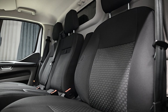 Ford Transit Custom 21 of 30