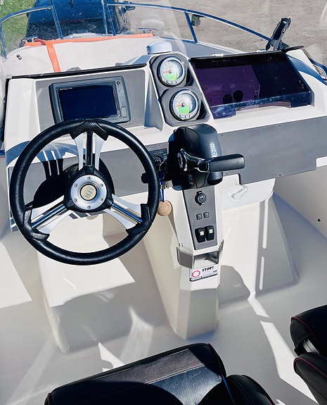 HR 532 CC (2015), E-TEC 90 H.O (2020), Minn Kota 24V, Bromsad 80-trailer 3 of 5