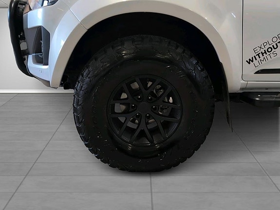 Isuzu D-max 7 of 15