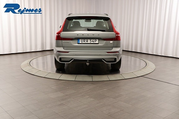 Volvo XC60 16 of 25