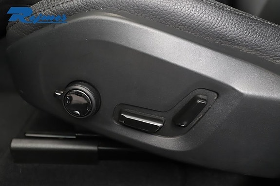Volvo XC60 7 of 25