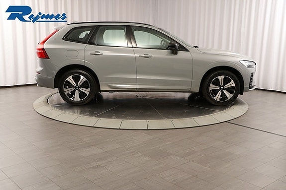 Volvo XC60 3 of 25