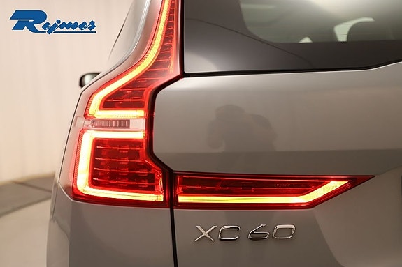 Volvo XC60 15 of 25