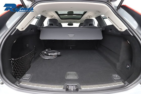 Volvo XC60 18 of 25